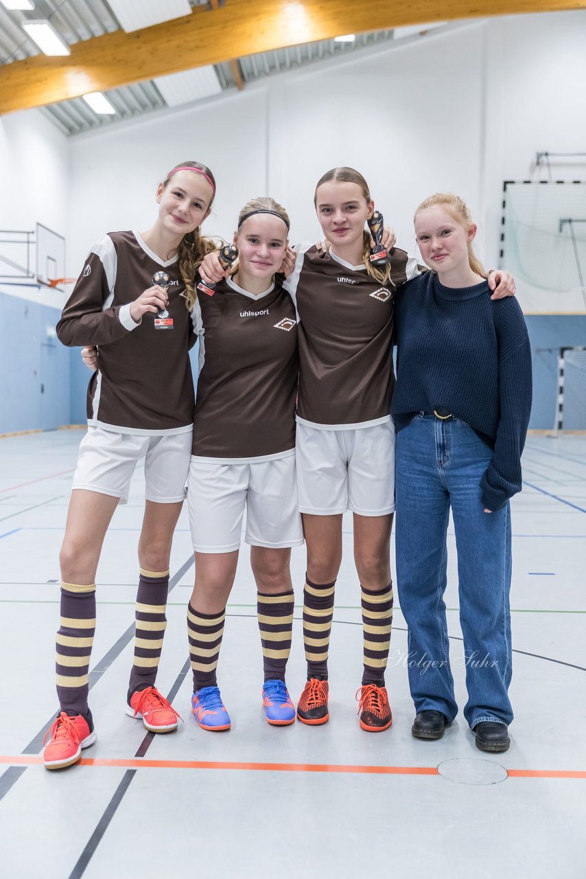 Bild 101 - C-Juniorinnen Loewinnen Cup